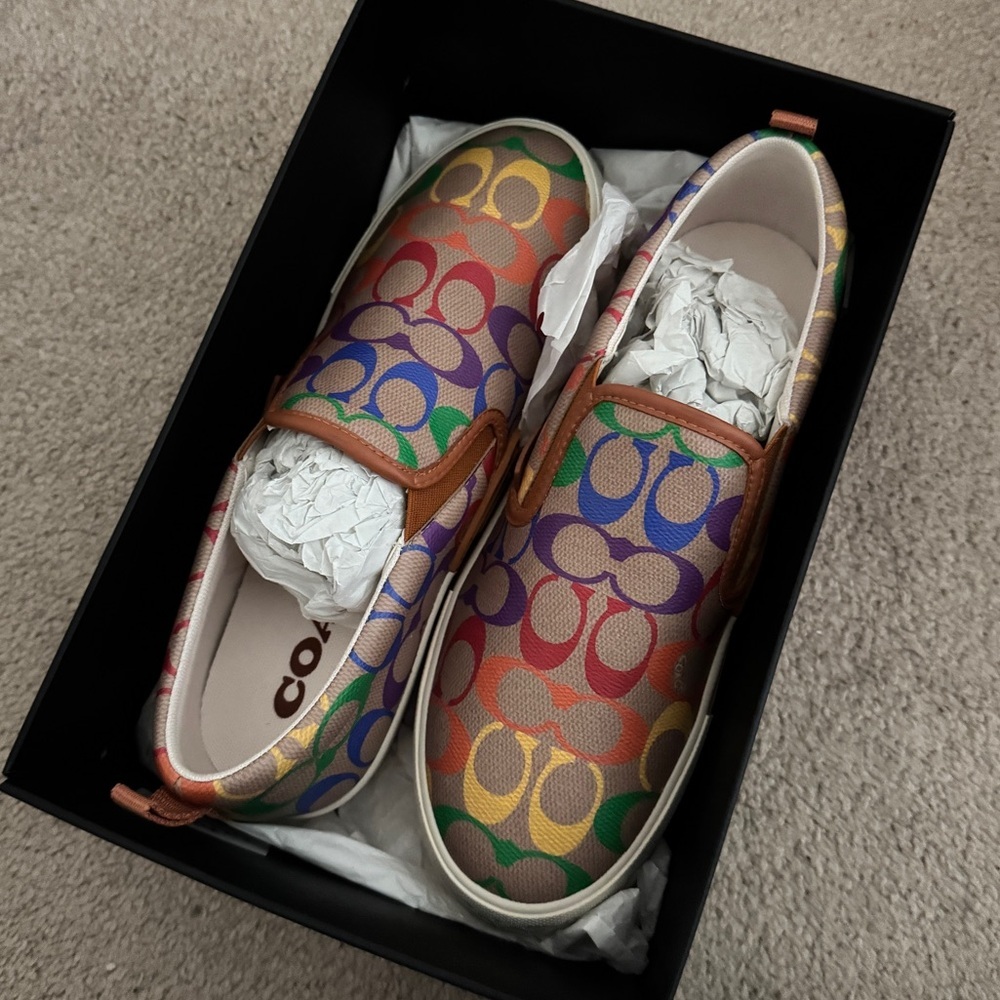 NEW Coach Skate Slip On Sneaker In Rainbow Signature Canvas Size 8.5 NEW IN BOX - Picture 4 of 4